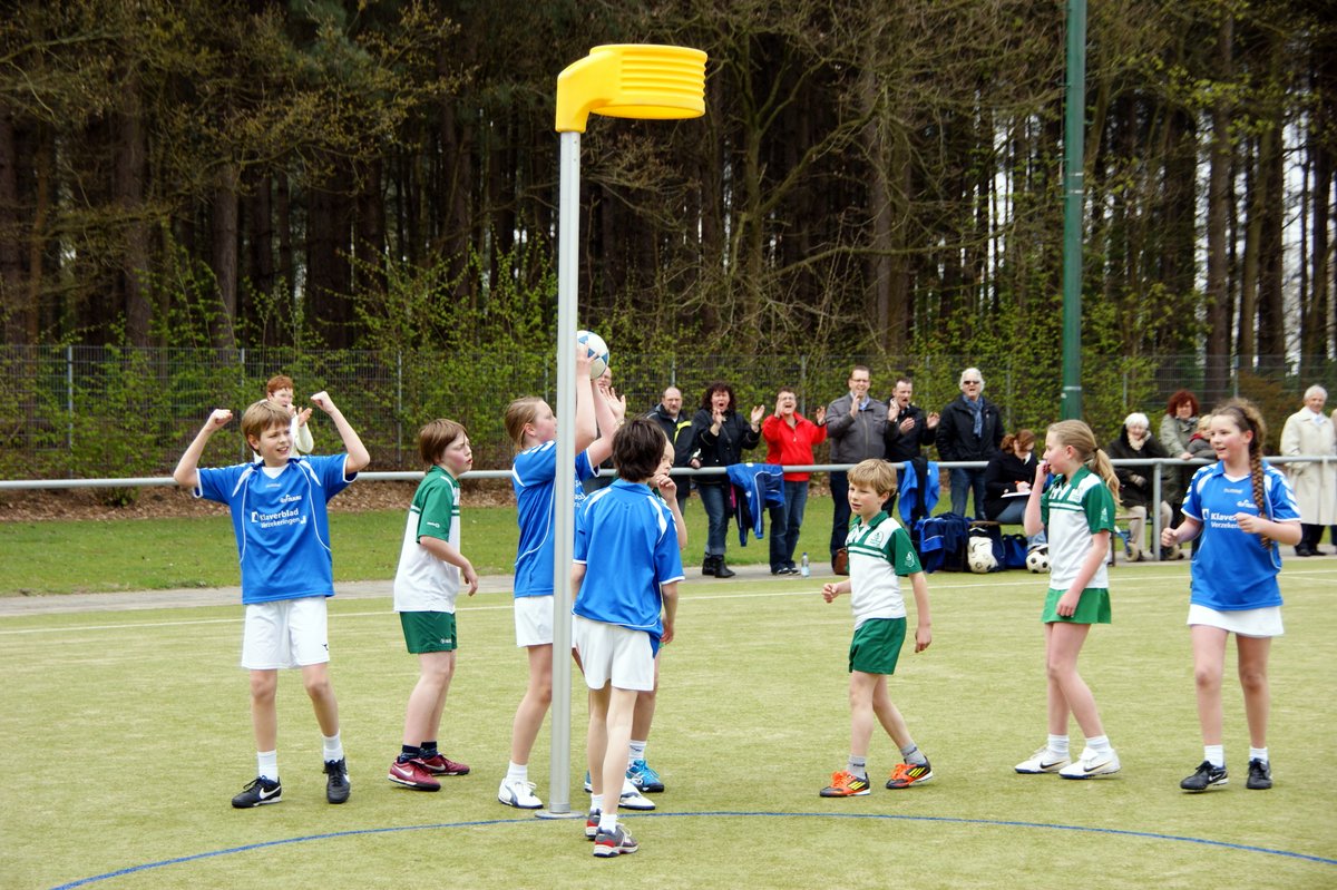 Korfbal D2 14 april-013.JPG